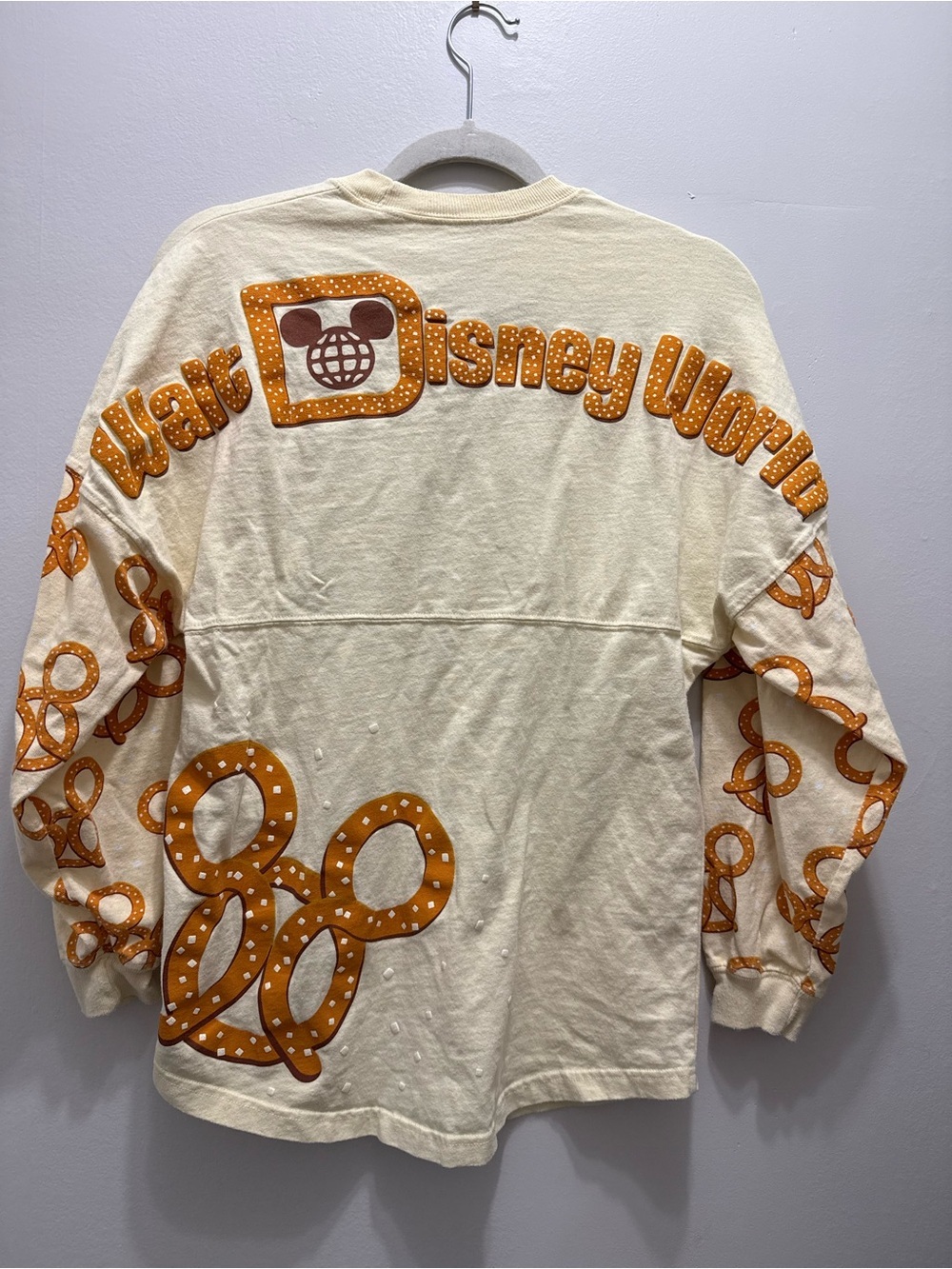 Walt Disney World Mickey Pretzel Scented Spirit Jersey XS